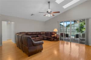 709 HALLOWELL CIRCLE, ORLANDO, FL 32828 Sold 11/04/24