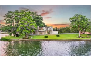 571 LAKE FRONT BOULEVARD, WINTER PARK, FL 32789 Sold 05/28/25