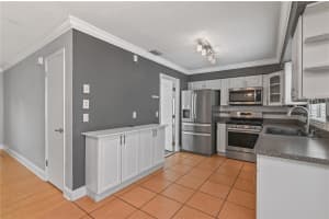 530 ROSEDALE AVENUE, LONGWOOD, FL 32750 Sold 09/12/24