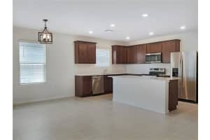 2018 9TH STREET, RUSKIN, FL 33570 Sold 12/03/24