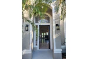 13733 BLUEWATER CIRCLE, ORLANDO, FL 32828 Sold 01/09/25