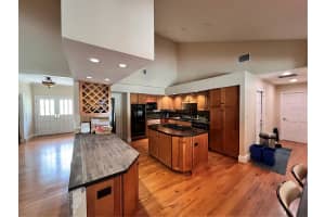 10325 DOWN LAKEVIEW, WINDERMERE, FL 34786 Sold 08/29/24
