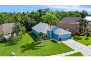 2342 GLASBERN CIRCLE, MELBOURNE, FL 32904 Sold 10/23/24