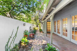 627 INTERLACHEN AVENUE, WINTER PARK, FL 32789 Sold 02/05/25