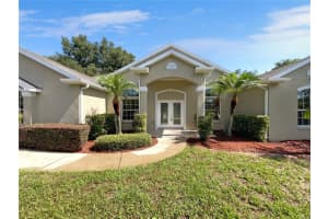2296 LAKE POINTE CIRCLE, LEESBURG, FL 34748 Sold 10/29/24