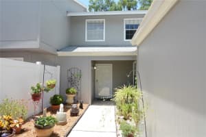 612 MAPLE OAK CIRCLE, ALTAMONTE SPRINGS, FL 32701 Sold 05/08/25
