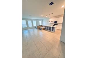 1838 Sanibel Dr, DAVENPORT