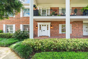 1061 EDGEWATER DRIVE, ORLANDO, FL 32804 Sold 10/21/24
