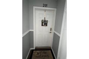 205 LEWFIELD CIRCLE, WINTER PARK, FL 32792 Sold 08/22/24