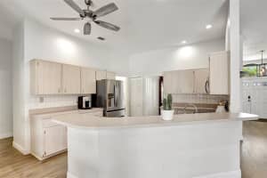 8154 SAINT ALBANS DRIVE, ORLANDO, FL 32835 Sold 09/06/24