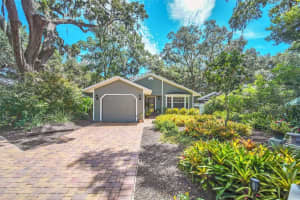 3785 VINE LANE, MOUNT DORA, FL 32757 Sold 09/17/24