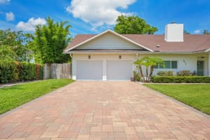 2217 HOWARD DRIVE, WINTER PARK, FL 32789 Sold 09/13/24