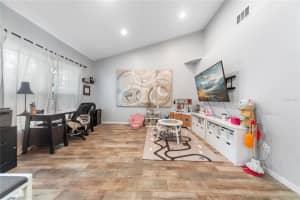 1372 DUTCH ELM DRIVE, ALTAMONTE SPRINGS, FL 32714 Sold 09/27/24