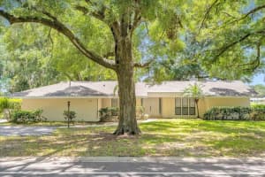 823 ERROL PARKWAY, APOPKA, FL 32712 Sold 10/28/24