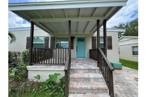 1908 MAGNOLIA AVENUE, WINTER PARK, FL 32792 Sold 10/03/24