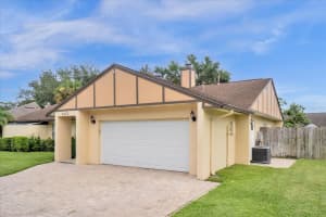 462 EAGLE CIRCLE, CASSELBERRY, FL 32707 Sold 10/25/24