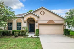 2323 MARTINS RUN, TAVARES, FL 32778 Sold 08/21/24