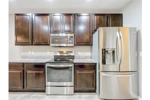 2323 MARTINS RUN, TAVARES, FL 32778 Sold 08/21/24