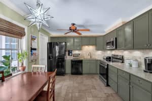 3104 HARRISON AVENUE, ORLANDO, FL 32804 Sold 09/09/24
