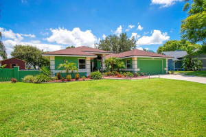834 ARIETTA CIRCLE, AUBURNDALE, FL 33823 Sold 10/02/24