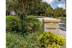 4016 SALMON DRIVE, ORLANDO, FL 32835 Sold 04/24/25