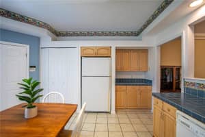 2754 GABLES DRIVE, EUSTIS, FL 32726 Sold 01/22/25