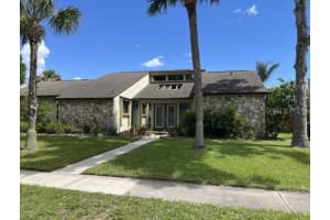 9836 HEATON COURT, ORLANDO, FL 32817 Sold 01/23/25