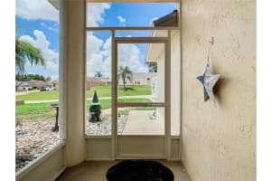 5548 LOMA VISTA LOOP, DAVENPORT, FL 33896 Sold 02/18/25