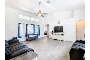 5548 LOMA VISTA LOOP, DAVENPORT, FL 33896 Sold 02/18/25