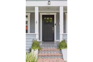 733 OAK STREET, ORLANDO, FL 32804 Sold 11/07/24