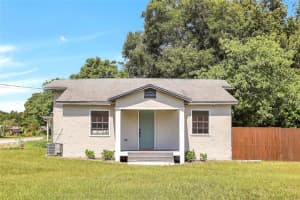 1500 N Clearview Ave, DELAND