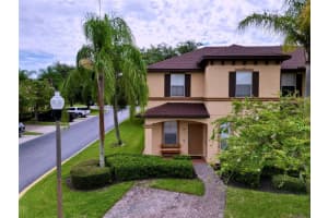 744 La Mirage St, DAVENPORT