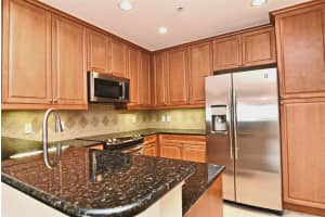 2305 EDGEWATER DRIVE, ORLANDO, FL 32804 Sold 01/24/25