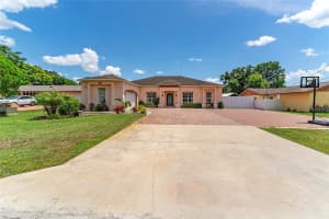 7906 NAPOLEON STREET, ORLANDO, FL 32825 Sold 11/22/24