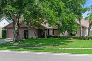 7645 DUNDAS DRIVE, ORLANDO, FL 32818 Sold 11/08/24
