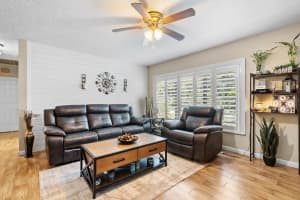 17 CATALINA DRIVE, DEBARY, FL 32713 Sold 01/23/25