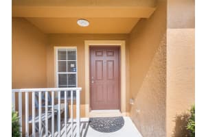 4024 PITCH PINE CIRCLE, OVIEDO, FL 32765 Sold 10/15/24