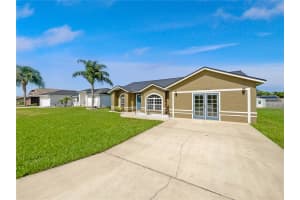 7856 HABERSHAM DRIVE, LAKELAND, FL 33810 Sold 08/29/25