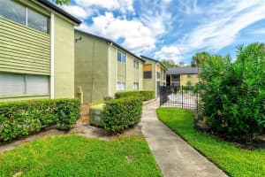 912 LAKE DESTINY ROAD, ALTAMONTE SPRINGS, FL 32714 Sold 09/03/24