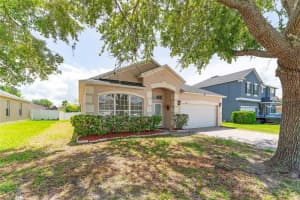 2727 EAGLE GLEN CIRCLE, KISSIMMEE, FL 34746 Sold 12/03/24