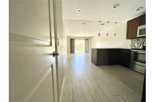 1860 MASSACHUSETTS AVENUE, SAINT PETERSBURG, FL 33703 - MLS#MFRO6226609