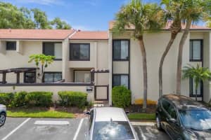 4220 PLAYER CIRCLE, ORLANDO, FL 32808 Sold 09/11/24