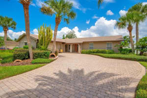 404 VALENCIA COURT, LONGWOOD, FL 32750 Sold 11/25/24