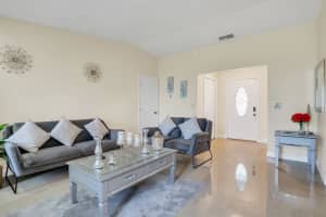 6050 WEDGEWOOD CIR, ORLANDO, FL 32808 Sold 11/21/24