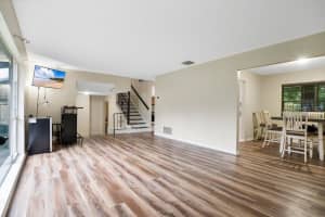 117 SUE DRIVE, ALTAMONTE SPRINGS, FL 32714 Sold 10/24/24