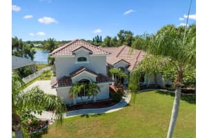 585 APACHE TRAIL, MERRITT ISLAND, FL 32953 Sold 10/21/24