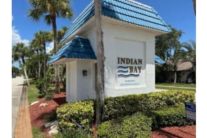 585 APACHE TRAIL, MERRITT ISLAND, FL 32953 Sold 10/21/24