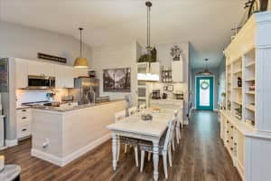 104 EDGEWATER CIRCLE, SANFORD, FL 32773 Sold 09/22/24