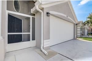 2732 WILSHIRE ROAD, CLERMONT, FL 34714 Sold 09/18/24