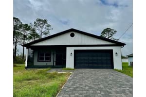 1102 EAST PARKWAY, DELAND, FL 32724 Sold 06/12/25